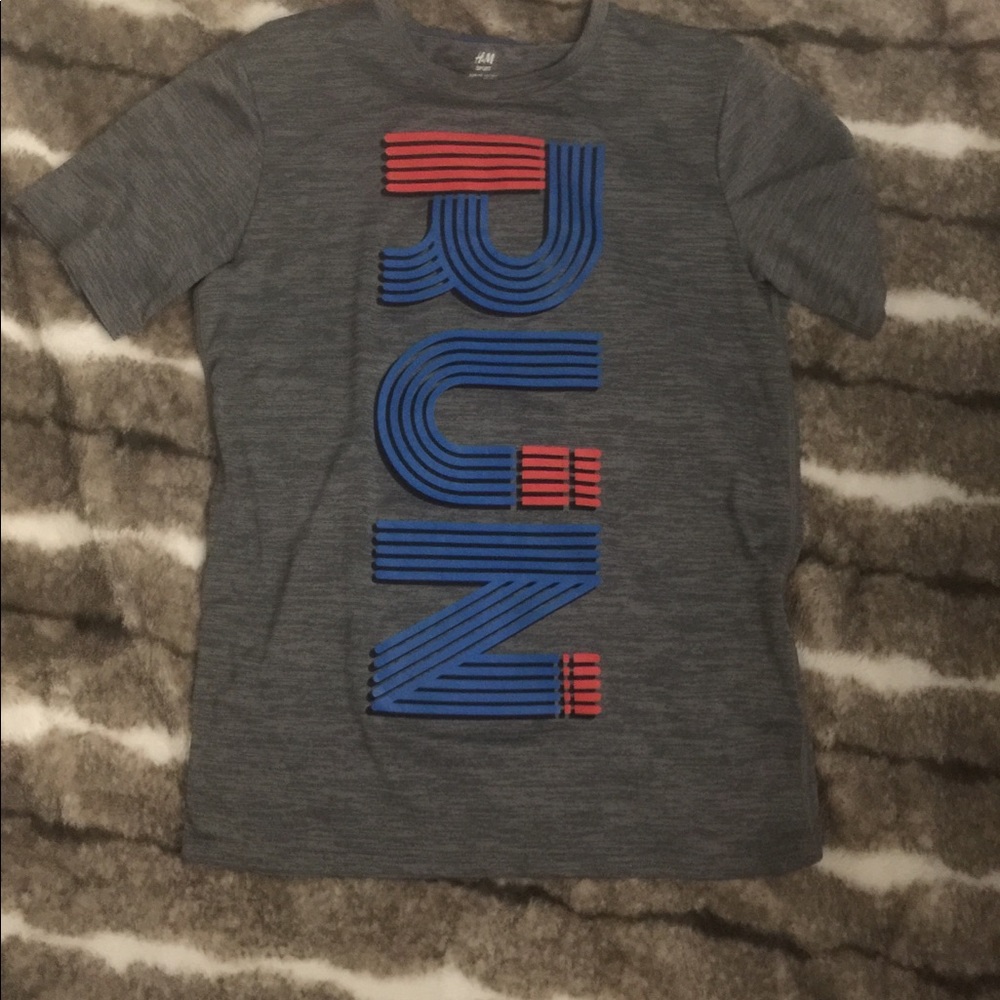 H&M kid shirt
